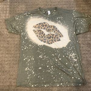 Bleached tee